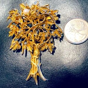 Vintage LARGE Mar-Cal of California Gold Tone Brooch w  Pearl 1950’s Money Tree